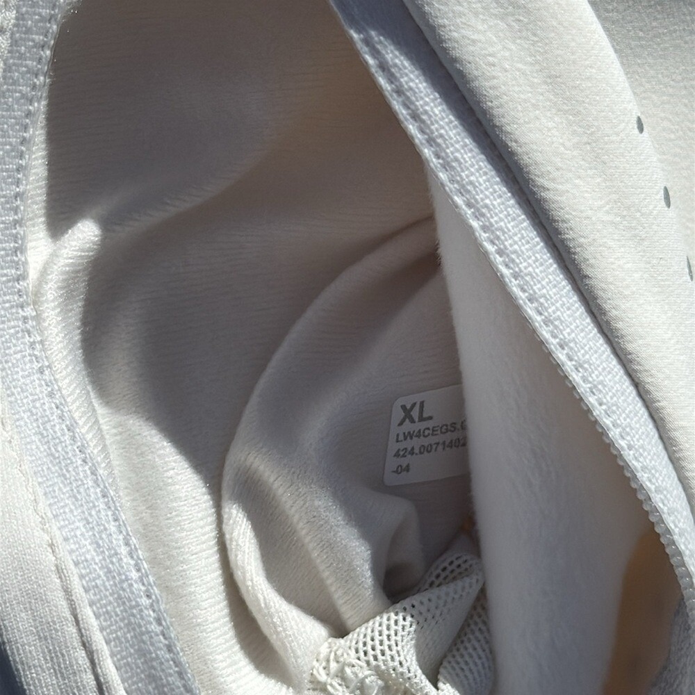Lululemon Womens Cross Chill Performance Jacket Bone size XL NWT - Picture 8 of 11